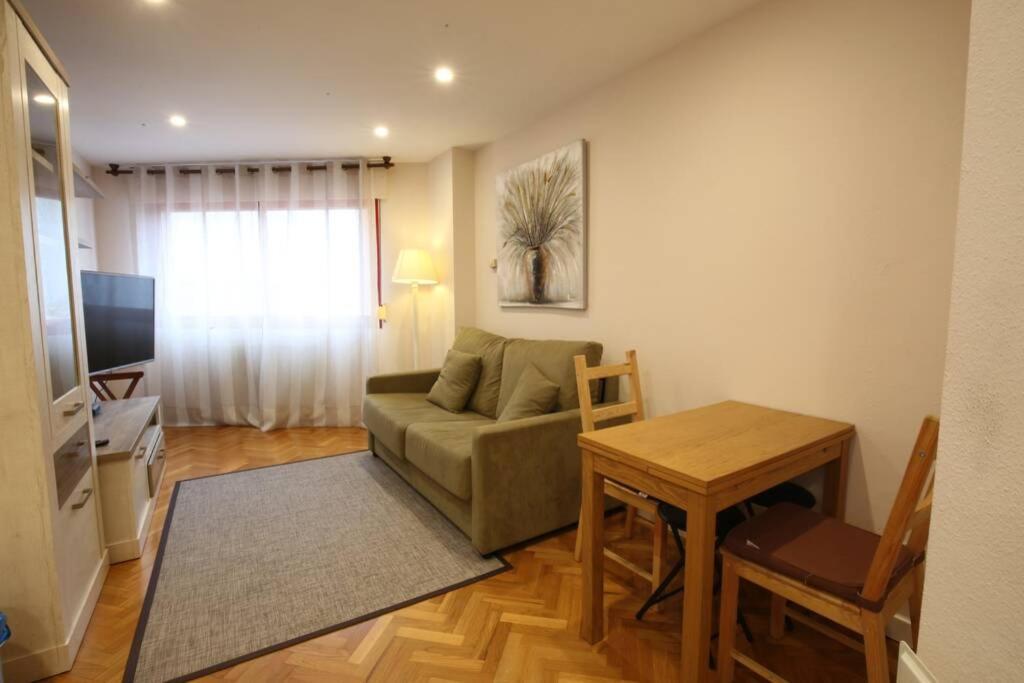 Apartamento Oviedo Las Palomas Extérieur photo